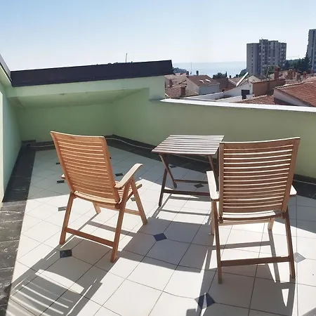 Apartman Paradiso *