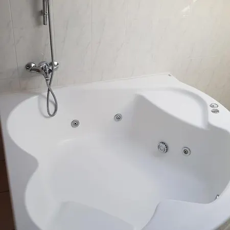 Paradiso 아파트 풀라